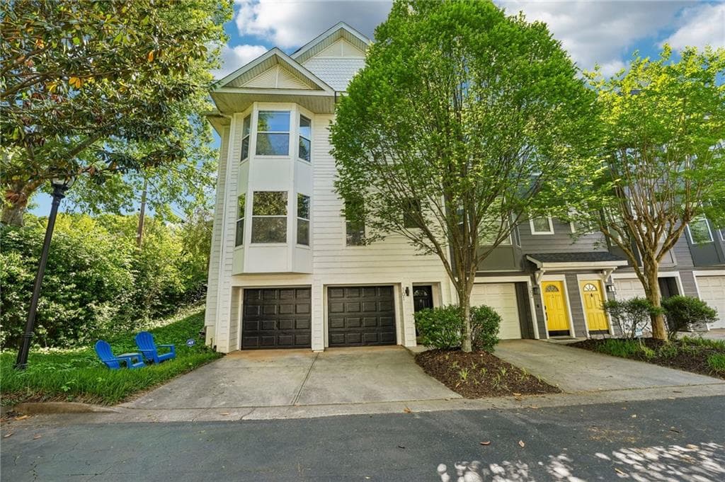 2 bedroom, 3 bathroom, 1,878 sq ft condominium sold at 951 Glenwood Avenue 101, Atlanta, GA 30316