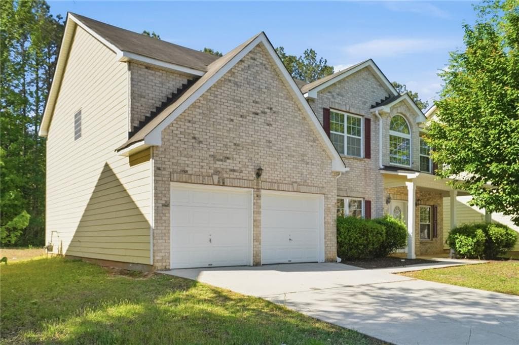 5 bedroom, 3 bathroom, 2,806 sq ft single family residence for sale at 4969 Locherby Drive, Fairburn, GA 30213