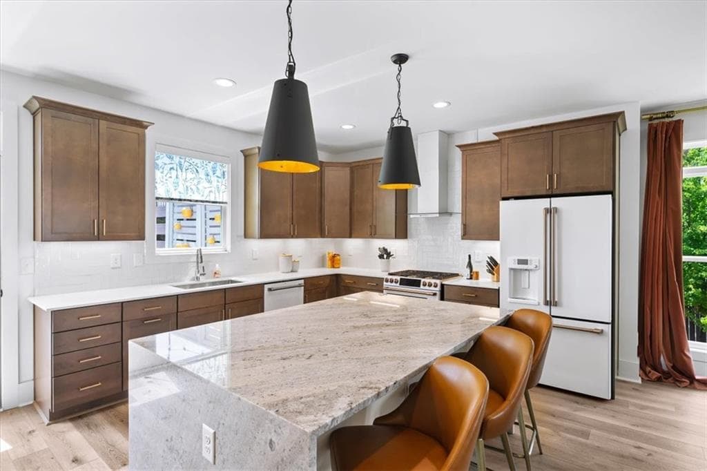 4 bedroom, 4 bathroom, 2,294 sq ft townhouse sold at 301 Penny Ct, Atlanta, GA 30328