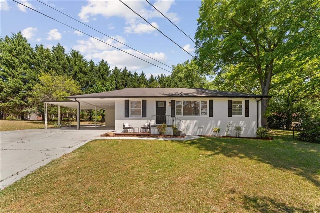 3 bedroom, 2 bathroom, 1,218 sq ft single family residence for sale at 951 Cherokee Trail, Smyrna, GA 30080
