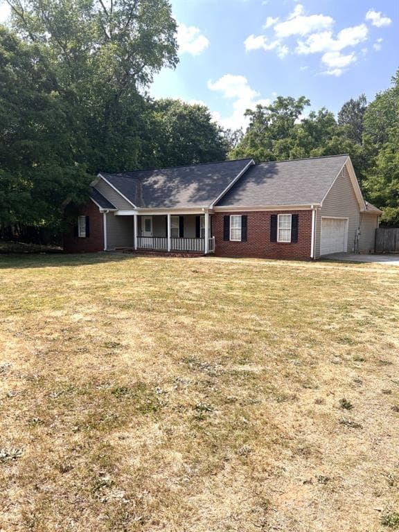3 bedroom, 2 bathroom, 1,522 sq ft single family residence sold at 1740 Brushcreek Drive, Monroe, GA 30655