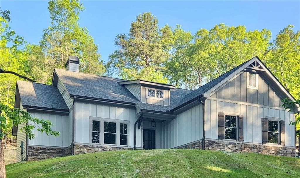 3 bedroom, 3 bathroom, 1,721 sq ft single family residence sold at 226 Chickasaw Drive, Waleska, GA 30183
