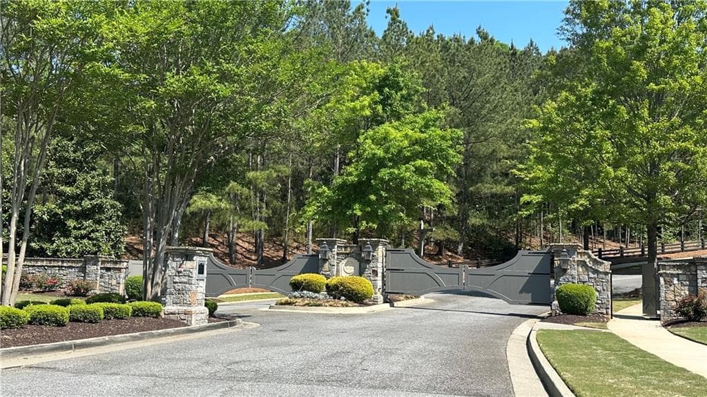 single family residence under contract at 307 Timberview Trail, Alpharetta, GA 30004