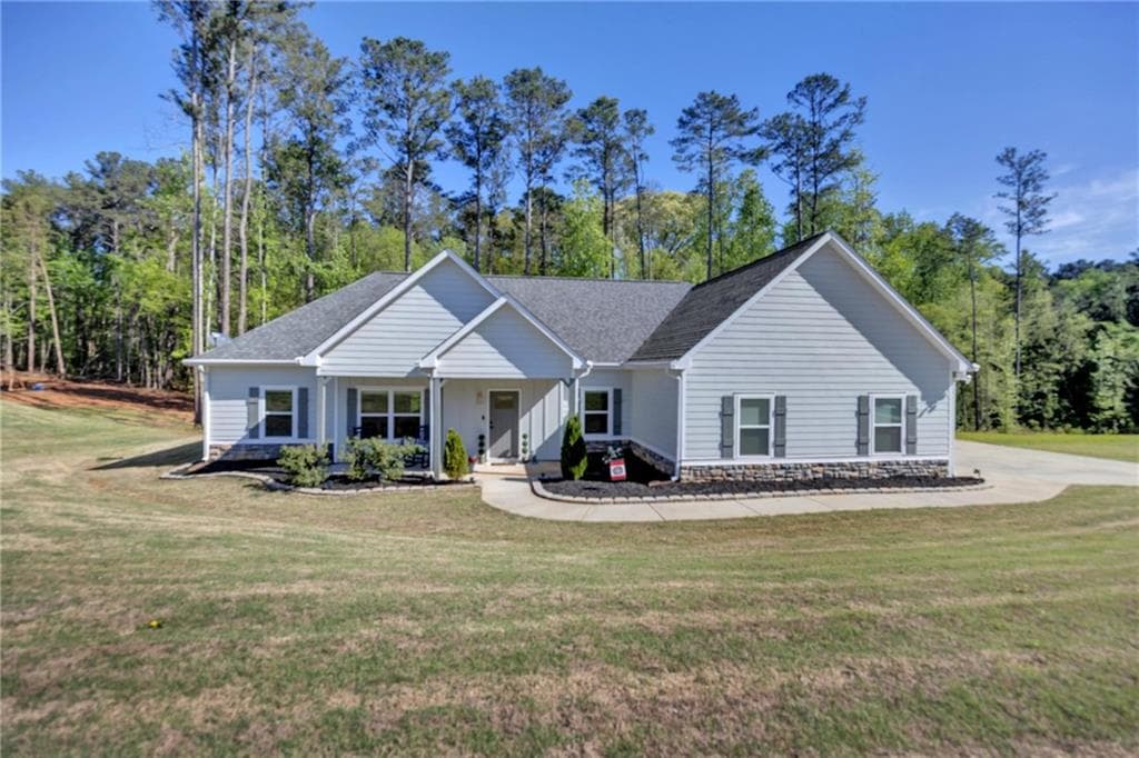 3 bedroom, 2 bathroom, 1,932 sq ft single family residence for sale at 90 Scouts Ridge Drive, Covington, GA 30016