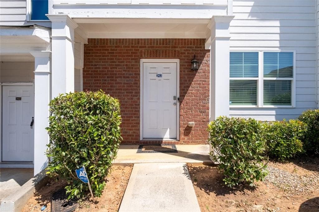3 bedroom, 3 bathroom, 1,500 sq ft townhouse sold at 2813 Laurel Ridge Circle, Atlanta, GA 30344