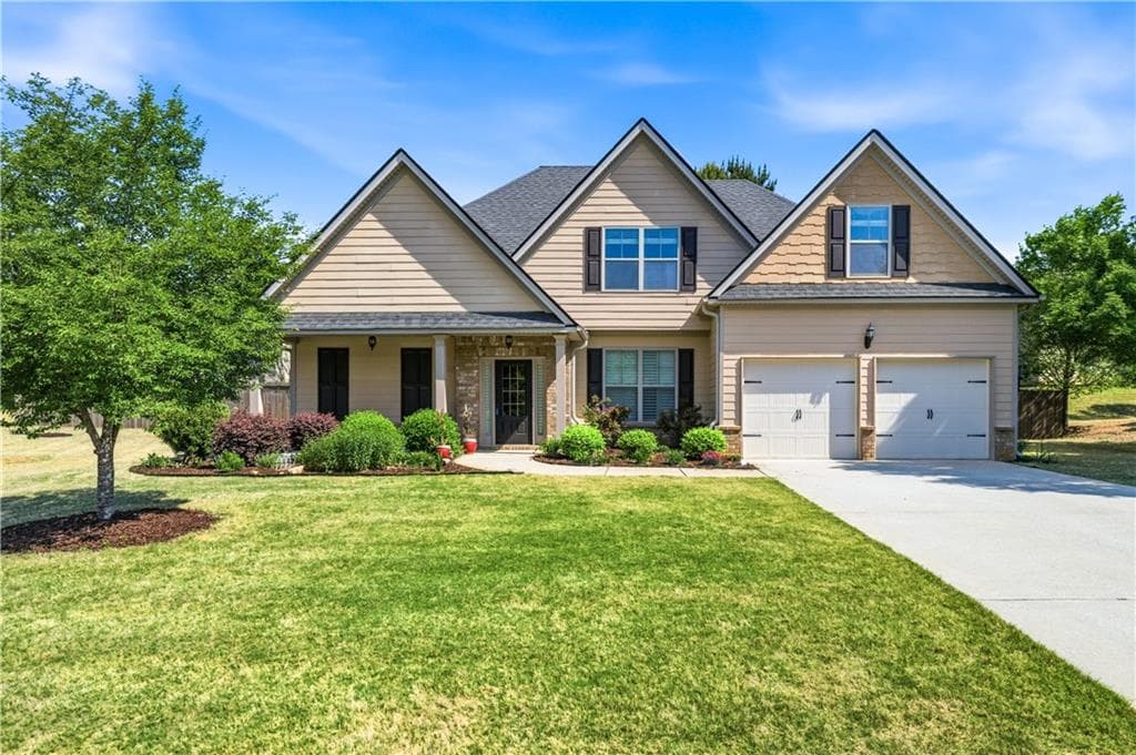 4 bedroom, 4 bathroom, 2,570 sq ft single family residence for sale at 3890 Savannah Trace, Douglasville, GA 30135