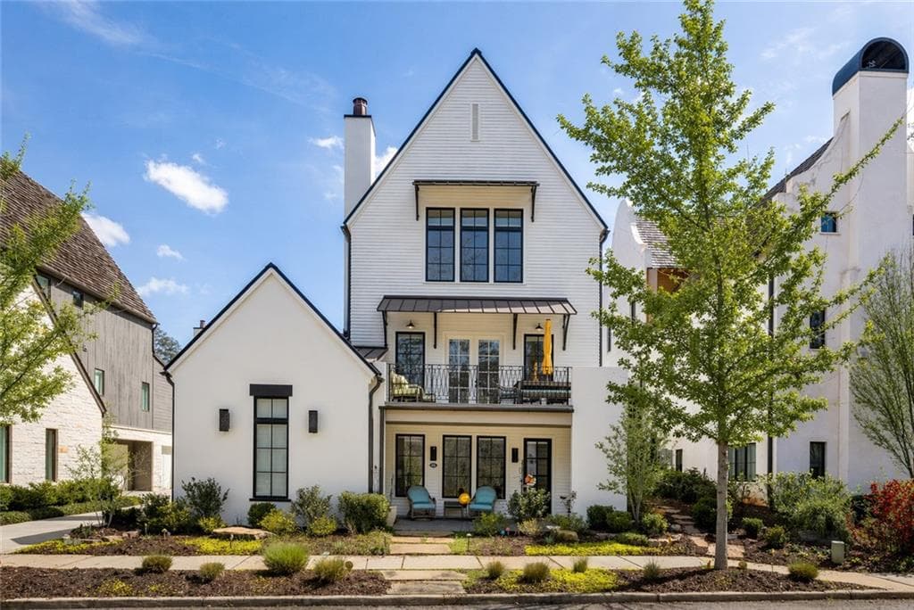 5 bedroom, 5 bathroom, 3,478 sq ft single family residence for sale at 326 Mado Lane, Chattahoochee Hills, GA 30268