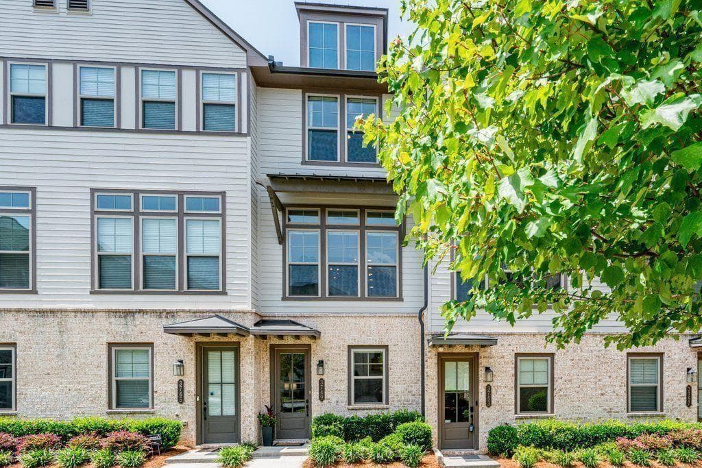 3 bedroom, 4 bathroom, 1,862 sq ft townhouse sold at 3749 Allegretto Circle, Atlanta, GA 30339
