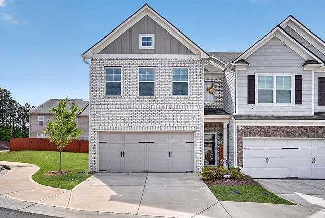 3 bedroom, 3 bathroom, 1,911 sq ft townhouse under contract at 7795 Baron Road, Fairburn, GA 30213