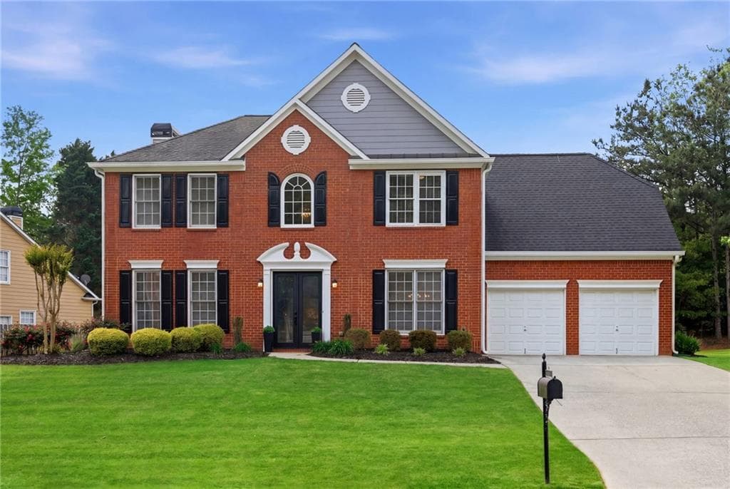 4 bedroom, 3 bathroom, 2,536 sq ft single family residence sold at 3055 Chadbourne Trail, Alpharetta, GA 30004