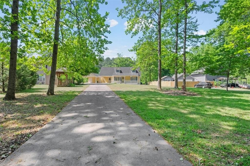 2 bedroom, 2 bathroom, 1,362 sq ft single family residence for sale at 20 Milam Circle, Cartersville, GA 30120
