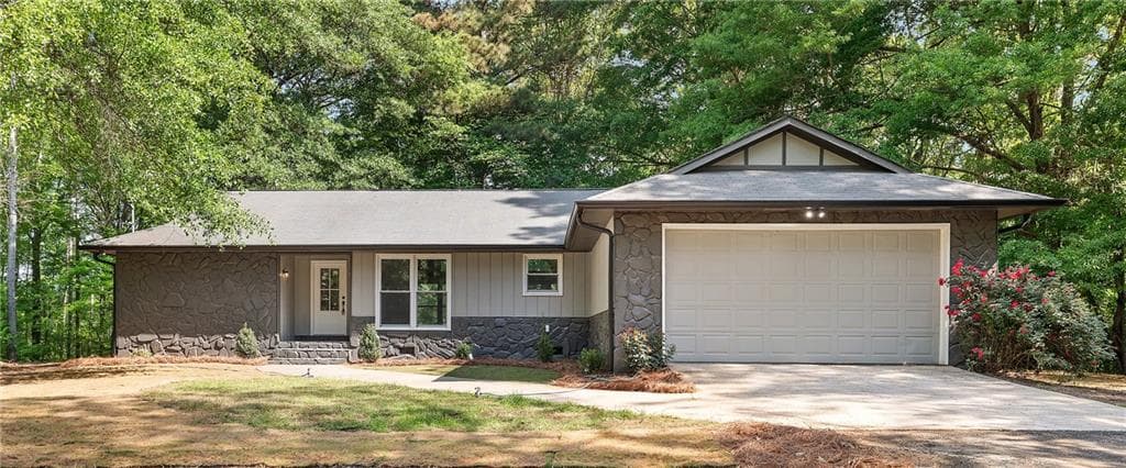 3 bedroom, 2 bathroom, 1,770 sq ft single family residence sold at 273 Fireside Trail, Douglasville, GA 30134