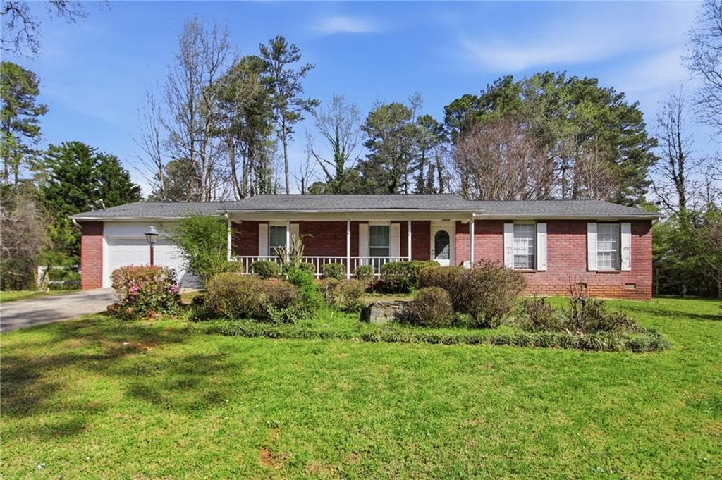 3 bedroom, 3 bathroom, 2,020 sq ft single family residence sold at 860 Regency Court, Lawrenceville, GA 30044