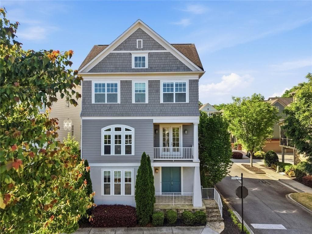 4 bedroom, 4 bathroom, 2,675 sq ft single family residence sold at 230 Meeting, Marietta, GA 30060