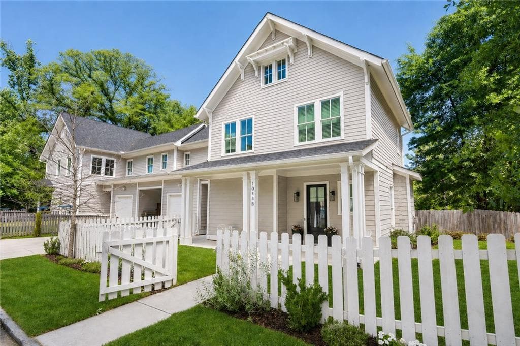 3 bedroom, 3 bathroom, 1,878 sq ft townhouse sold at 1053 Atlantic Drive B, Atlanta, GA 30318