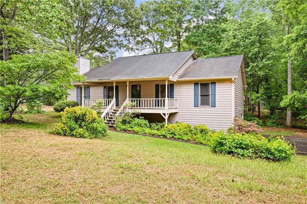3 bedroom, 2 bathroom, 2,456 sq ft single family residence sold at 291 Crabapple Court, Powder Springs, GA 30127