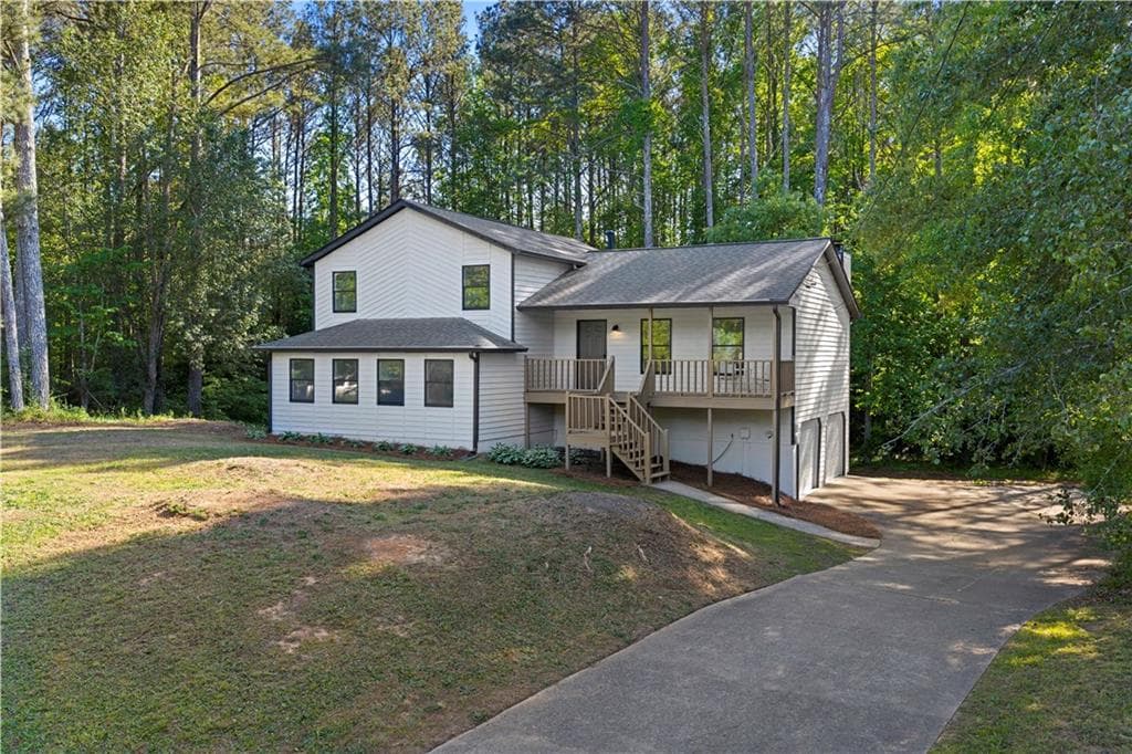 4 bedroom, 3 bathroom, 3,888 sq ft single family residence sold at 6455 Mill Crossing Court, Acworth, GA 30102