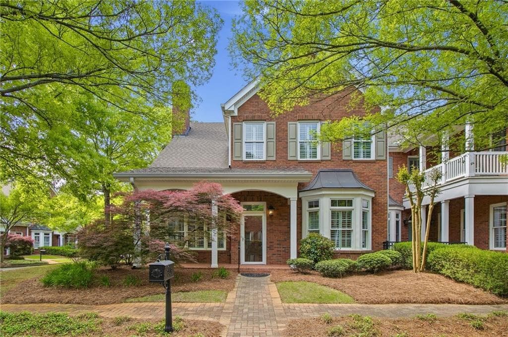 3 bedroom, 3 bathroom, 2,632 sq ft townhouse sold at 8410 Parker Place, Roswell, GA 30076
