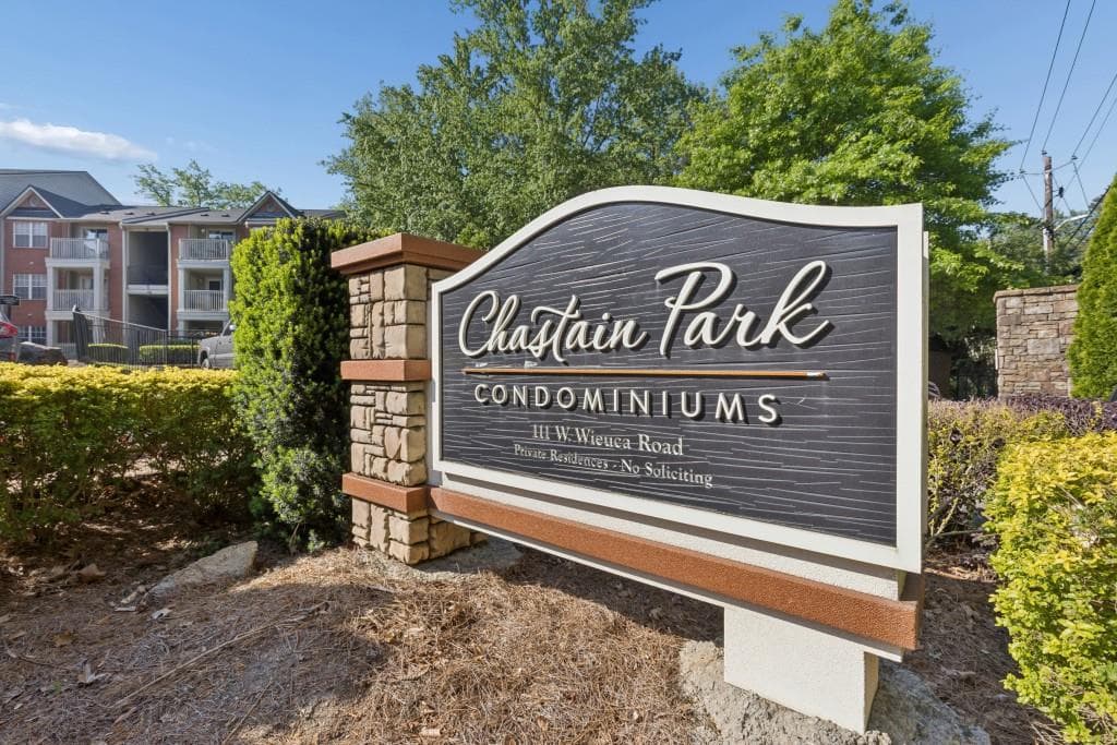 1 bedroom, 1 bathroom, 690 sq ft condominium sold at 1024 Chastain Park Court, Atlanta, GA 30342