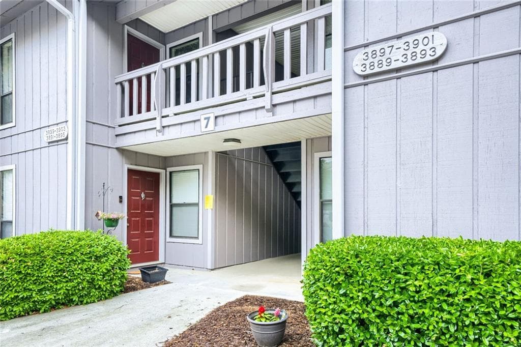 2 bedroom, 2 bathroom, 1,182 sq ft condominium sold at 3903 Woodridge Way, Tucker, GA 30084