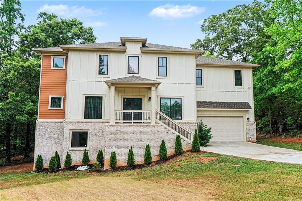 4 bedroom, 4 bathroom, 3,270 sq ft single family residence under contract at 1705 Littlebrook Court, Loganville, GA 30052