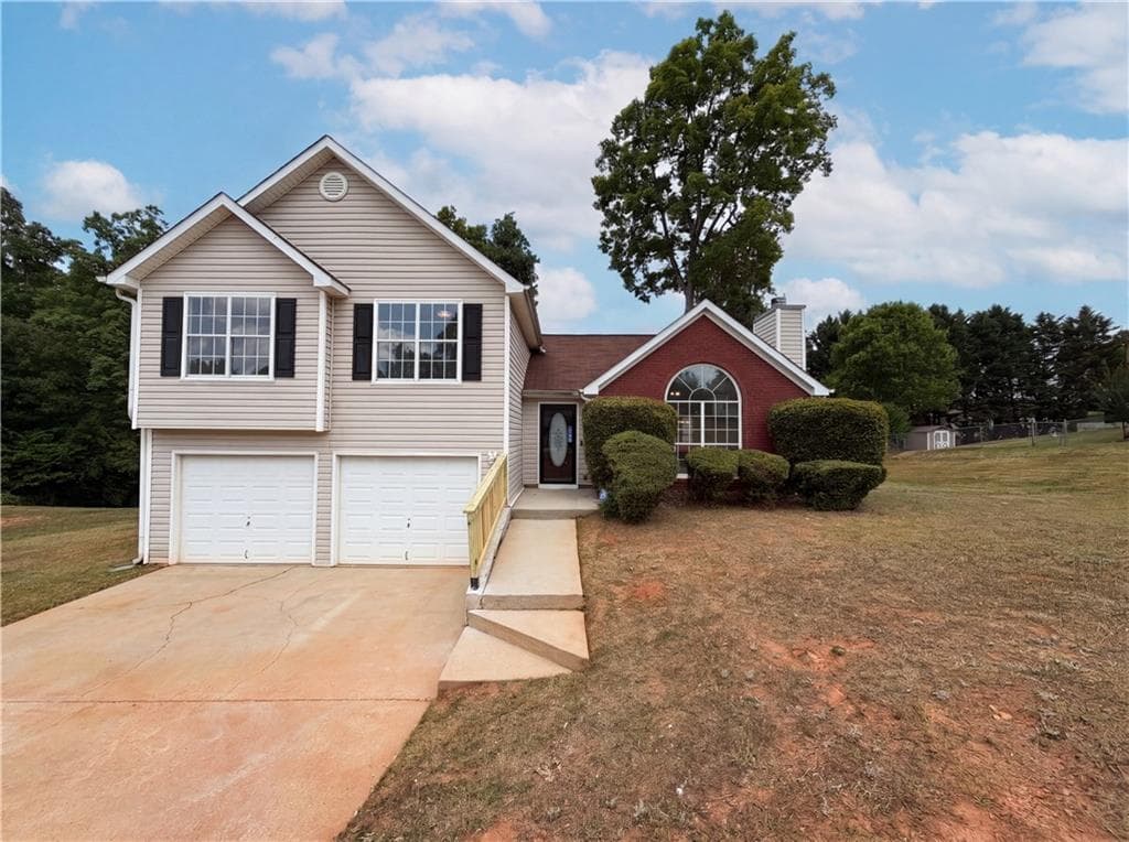 3 bedroom, 3 bathroom, 1,808 sq ft single family residence sold at 4484 Northridge Trail, Ellenwood, GA 30294
