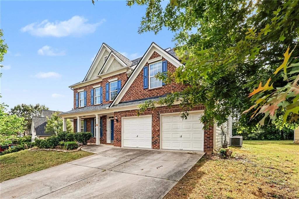 7 bedroom, 4 bathroom, 4,275 sq ft single family residence under contract at 3745 PARK HILL Circle, Loganville, GA 30052