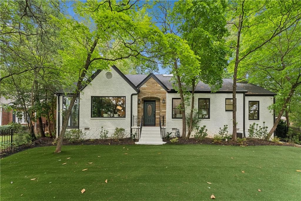4 bedroom, 4 bathroom, 3,374 sq ft single family residence sold at 1637 Lenox Road, Atlanta, GA 30306