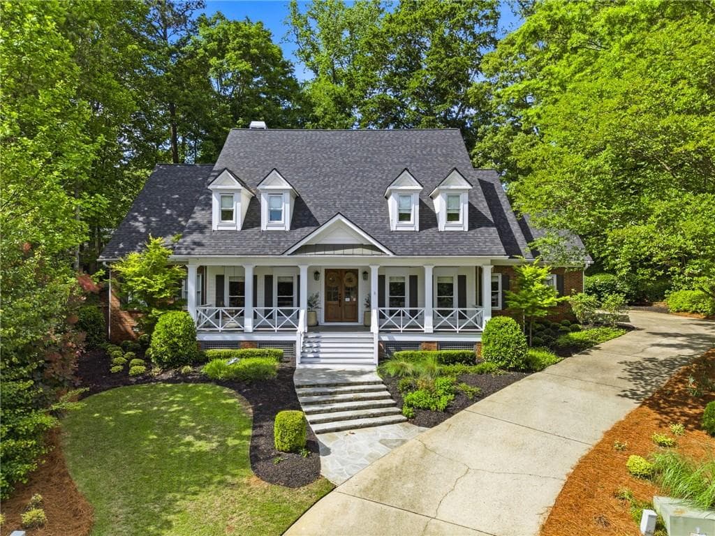 5055 Old Oak Trace, Roswell, GA 30075 — most recent listing photo