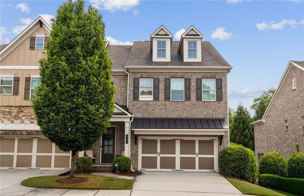 3 bedroom, 4 bathroom, 3,285 sq ft townhouse sold at 3237 Nobility Way, Atlanta, GA 30339