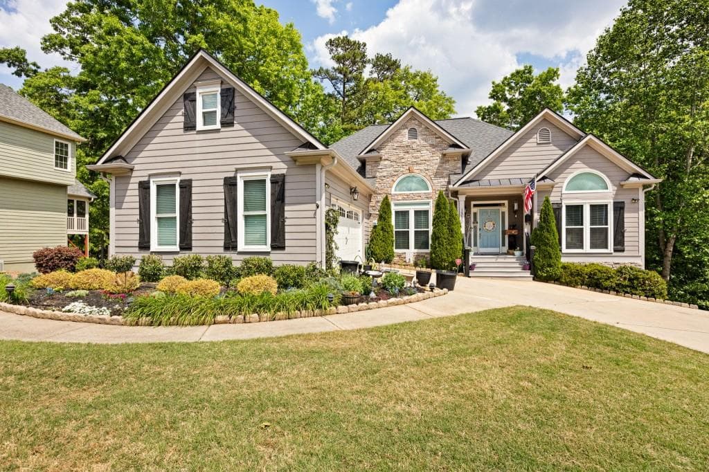 4 bedroom, 3 bathroom, 3,716 sq ft single family residence sold at 1350 Chester Harris Drive, Dallas, GA 30132