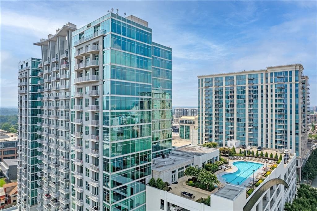 2 bedroom, 2 bathroom, 1,056 sq ft condominium sold at 250 Pharr Road 2101, Atlanta, GA 30305