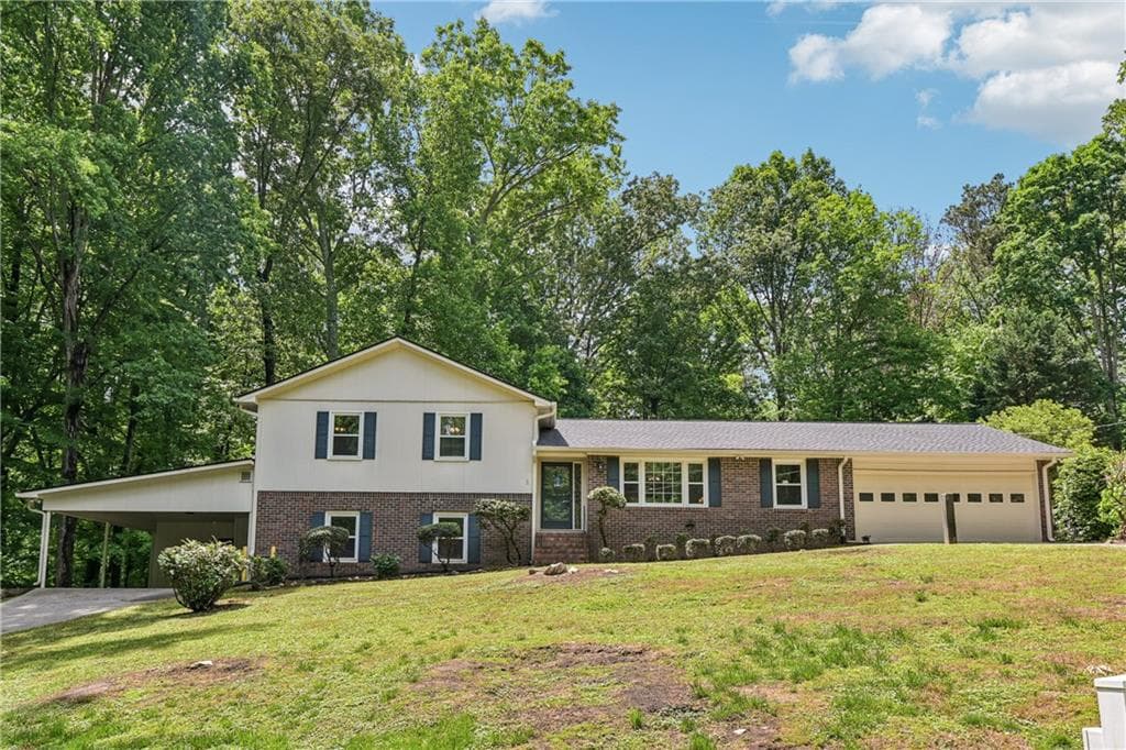 5 bedroom, 3 bathroom, 2,895 sq ft single family residence sold at 3431 Hickory View Drive, Marietta, GA 30064