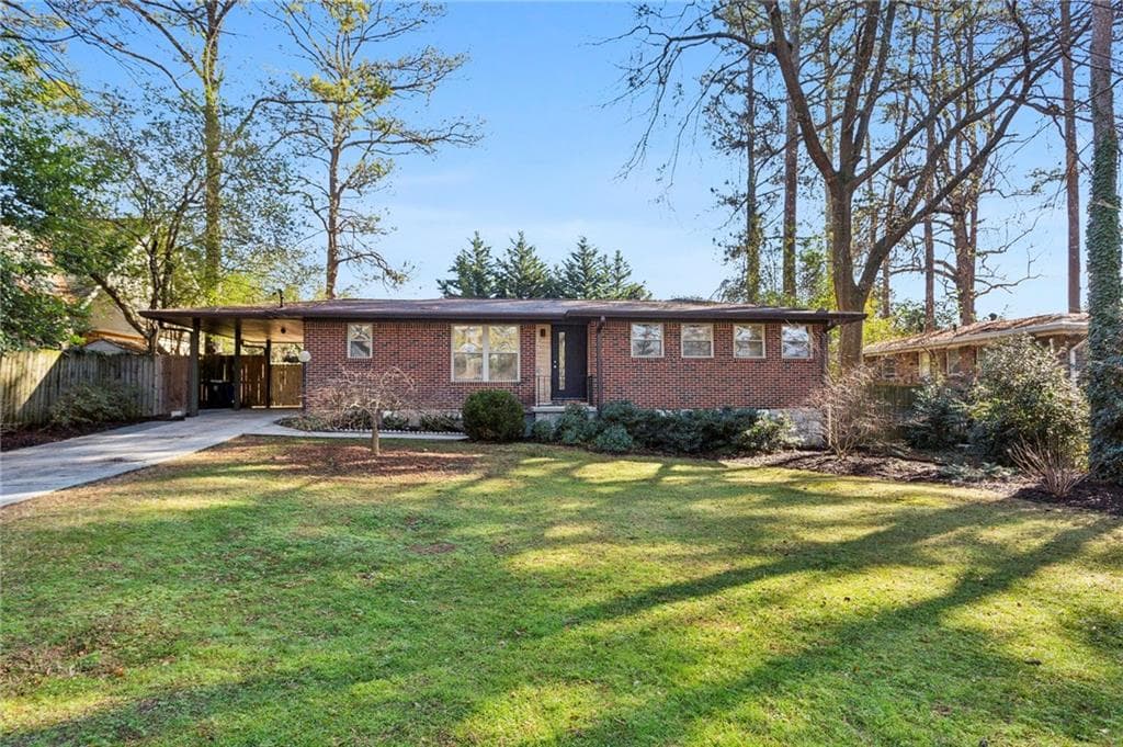 3 bedroom, 2 bathroom, 1,100 sq ft single family residence sold at 2474 Warwick Circle, Atlanta, GA 30345