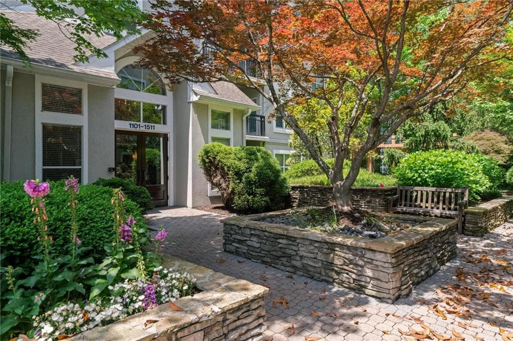1102 River Green Drive, Atlanta, GA 30327 — most recent listing photo