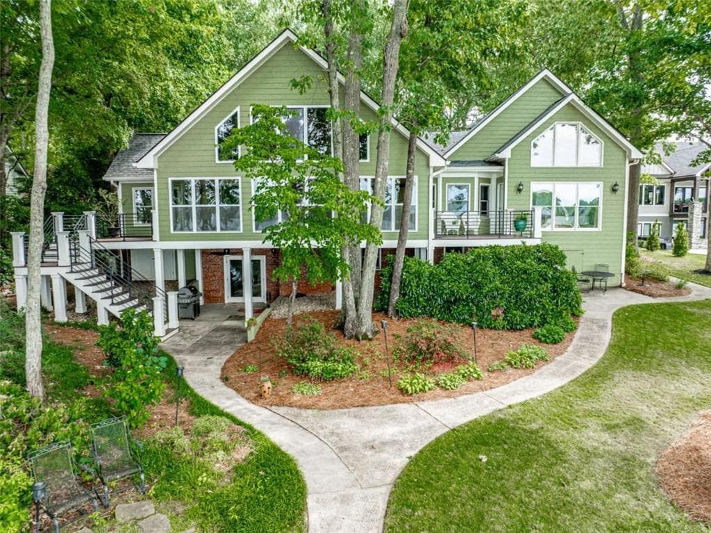 6 bedroom, 7 bathroom, 5,623 sq ft single family residence sold at 165 Lakeview Drive, Eatonton, GA 31024