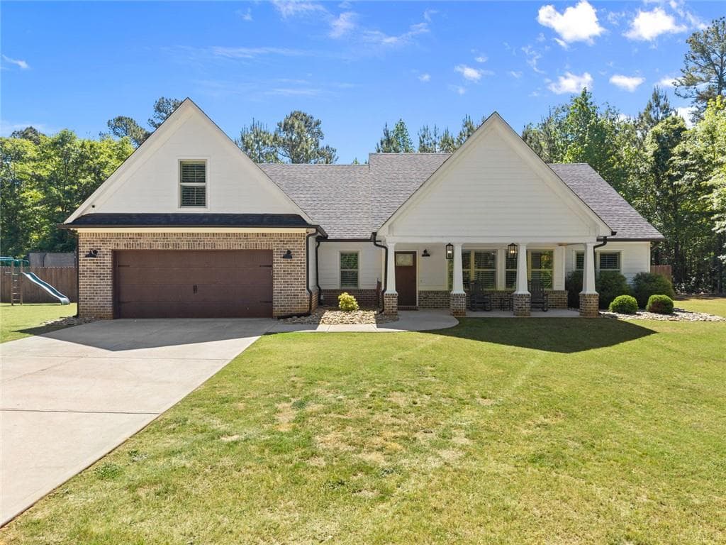 3 bedroom, 3 bathroom, 2,421 sq ft single family residence sold at 1984 Berea Road, Commerce, GA 30530