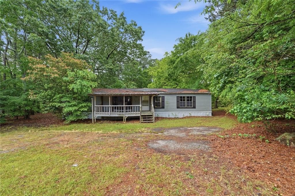 3 bedroom, 2 bathroom, 1,360 sq ft single family residence sold at 1077 New Hope Road, Lawrenceville, GA 30045