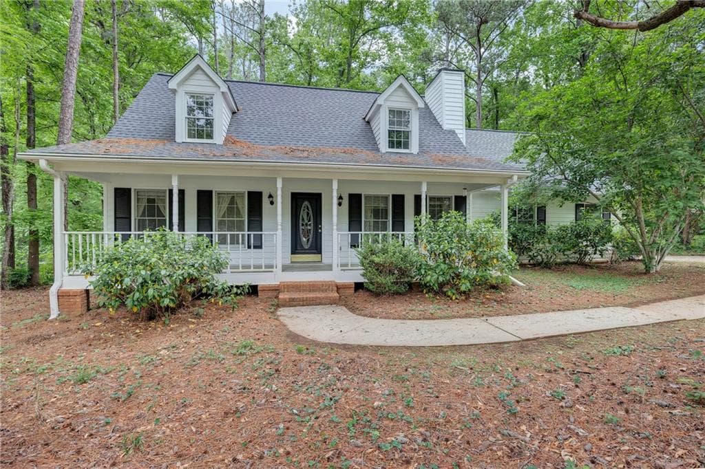 3 bedroom, 2 bathroom, 1,524 sq ft single family residence sold at 368 Bridgewood Drive, Conyers, GA 30094
