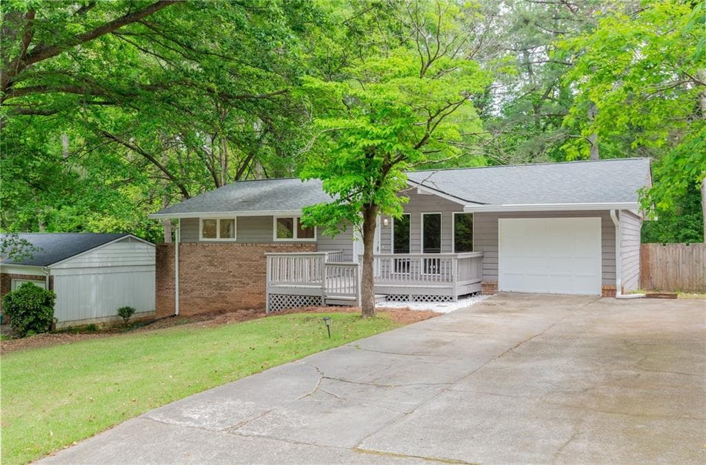 2649 Rolling View Drive, Smyrna, GA 30080 — most recent listing photo