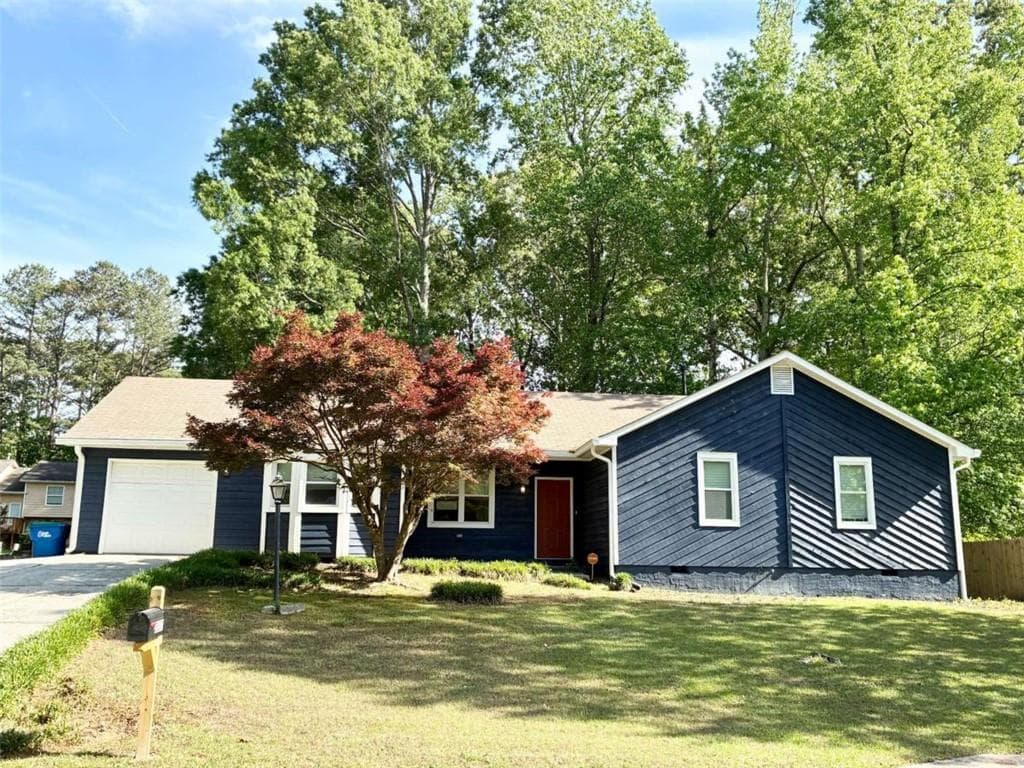 4 bedroom, 2 bathroom, 1,543 sq ft single family residence sold at 2830 FOX HALL Lane, Atlanta, GA 30349