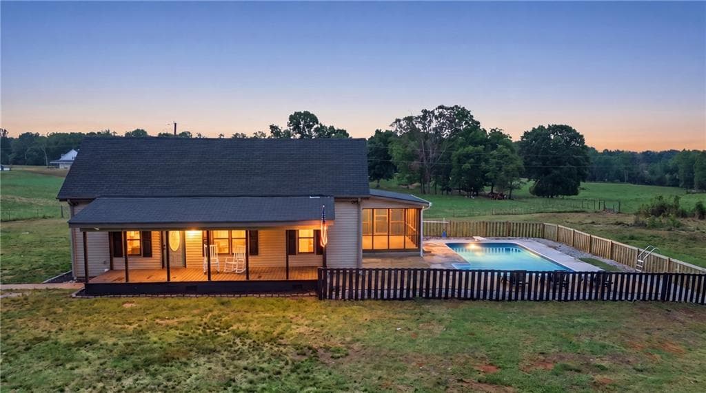 3 bedroom, 2 bathroom, 1,525 sq ft single family residence sold at 5525 Sandy Cross Road, Carnesville, GA 30521