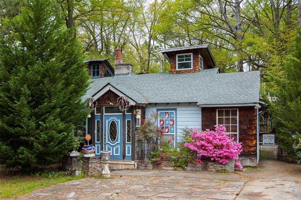 4 bedroom, 3 bathroom, 1,529 sq ft single family residence sold at 1646 Eastport Terrace, Atlanta, GA 30317