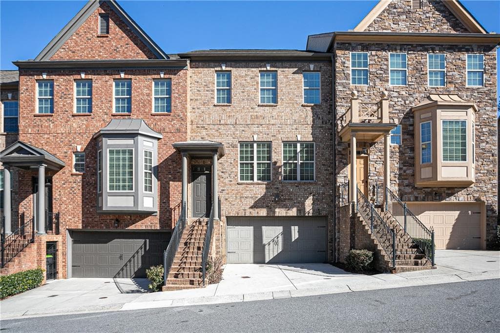 3 bedroom, 4 bathroom, 2,532 sq ft townhouse sold at 879 Cedar River Court 8, Marietta, GA 30067