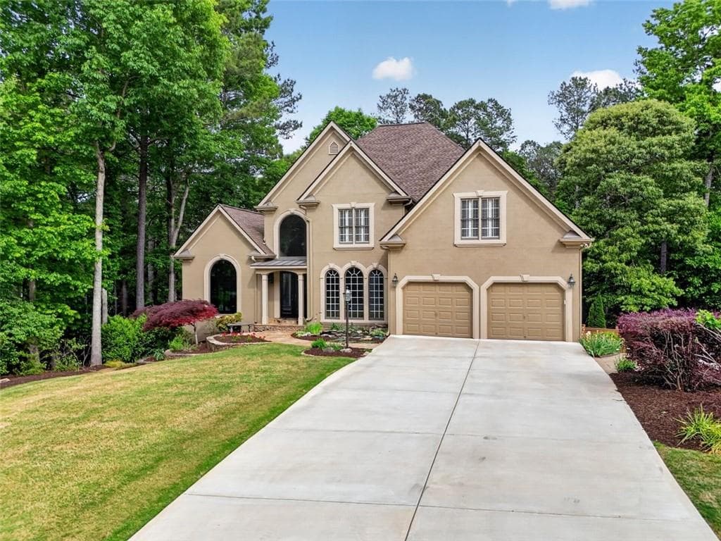 6 bedroom, 5 bathroom, 4,856 sq ft single family residence sold at 640 Goldpoint Trace, Woodstock, GA 30189