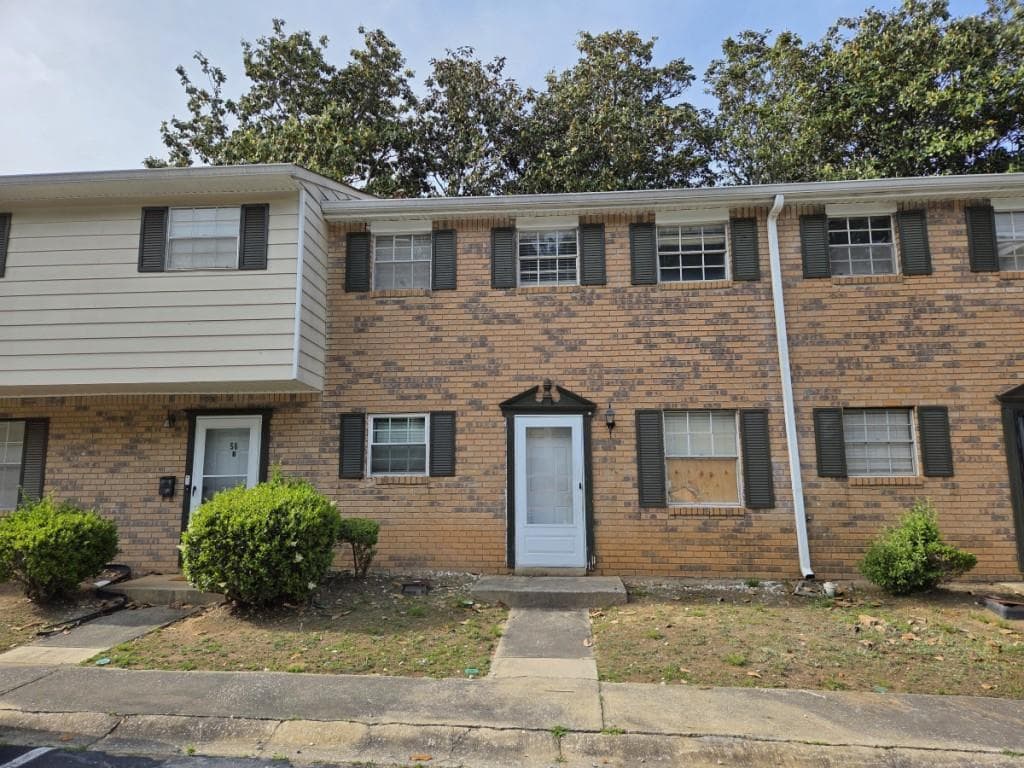 2 bedroom, 2 bathroom, 1,100 sq ft townhouse sold at 4701 Flat Shoals Road 56C, Union City, GA 30291