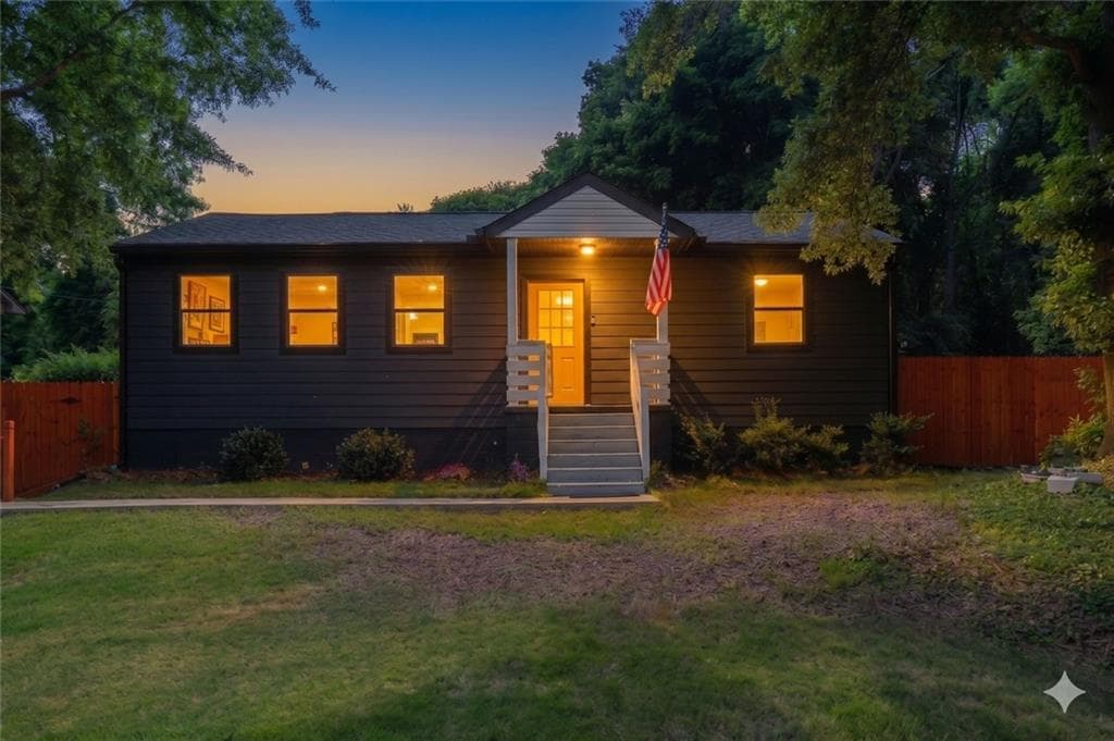 3 bedroom, 2 bathroom, 992 sq ft single family residence for sale at 2178 Penelope Street, Atlanta, GA 30314