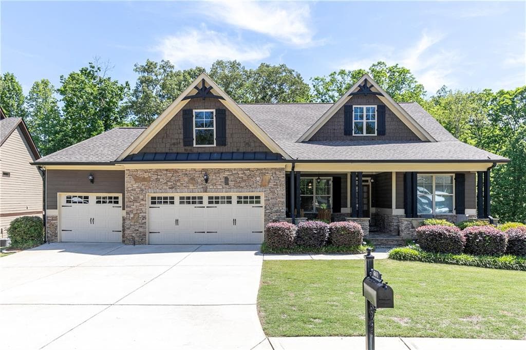 6 bedroom, 4 bathroom, 4,012 sq ft single family residence sold at 601 Hanover Drive, Villa Rica, GA 30180