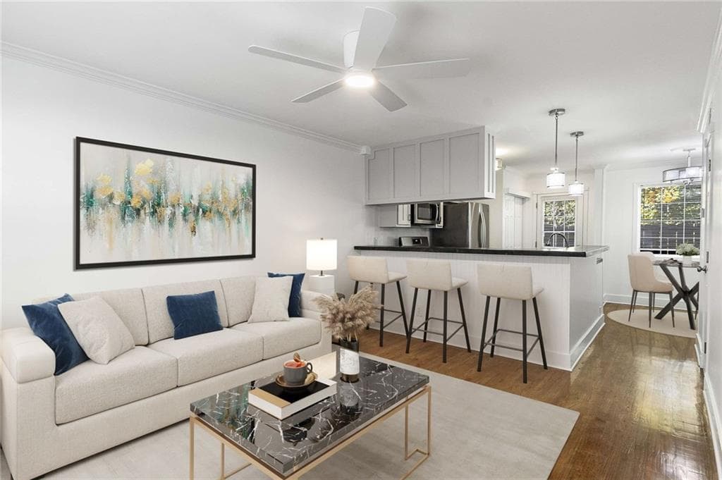 2 bedroom, 2 bathroom, 950 sq ft townhouse sold at 2232 Dunseath Avenue 309, Atlanta, GA 30318