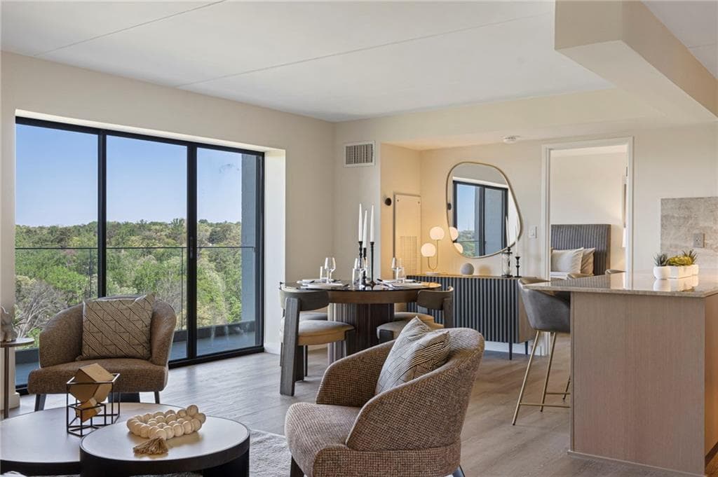 2 bedroom, 2 bathroom, 1,120 sq ft condominium sold at 2460 Peachtree Road 613, Atlanta, GA 30305